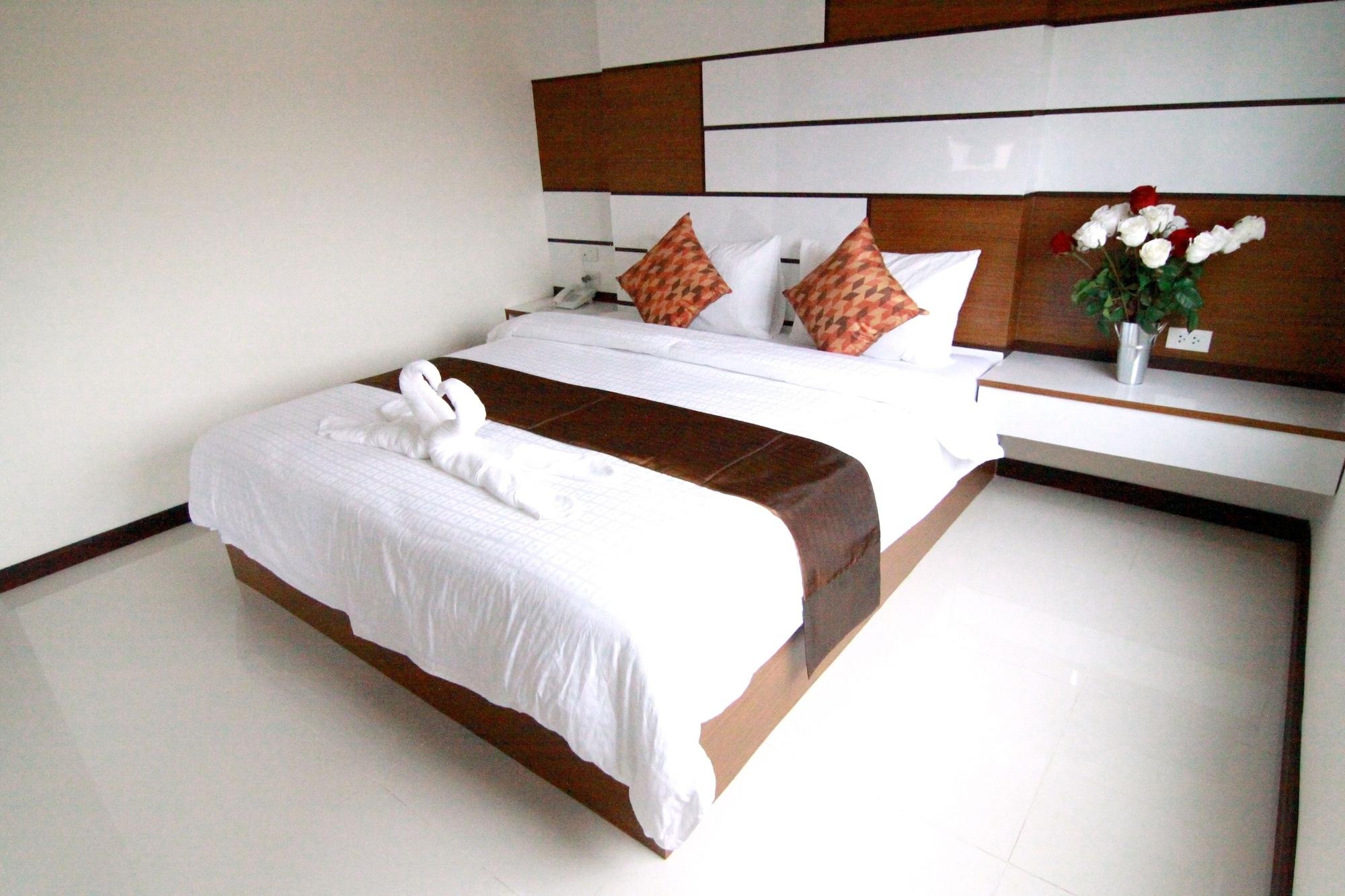 Ttt Hotel Hat Yai Esterno foto